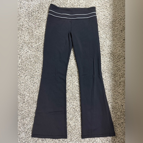 Lululemon Reversible groove Pants size 8 - Picture 1 of 10